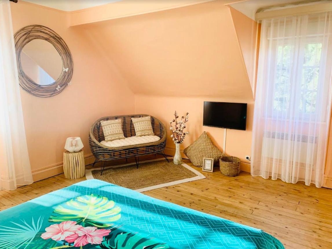 Domaine Des Ondes Hotel Мийо Екстериор снимка